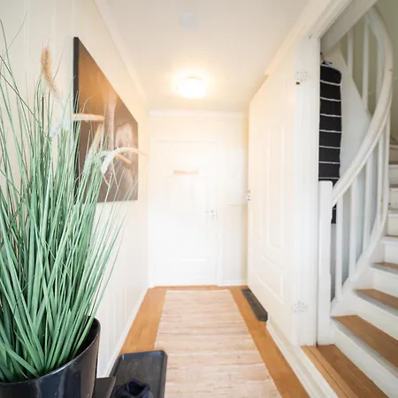 Διαμέρισμα Andreas Lindsgate